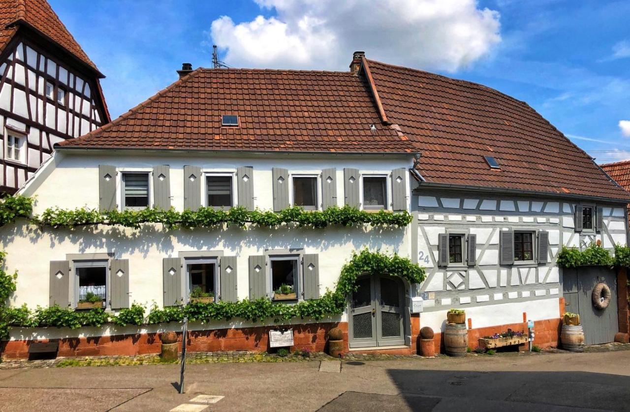 Ferienwohnung Sambachhaus Глайсцеллен-Глайсхорбах Экстерьер фото